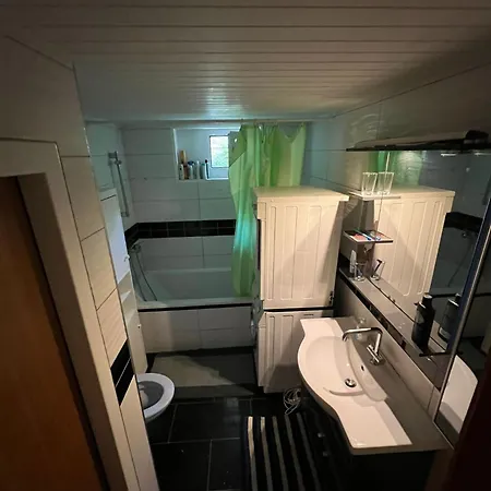 5 Private Station For Long Term Guest house